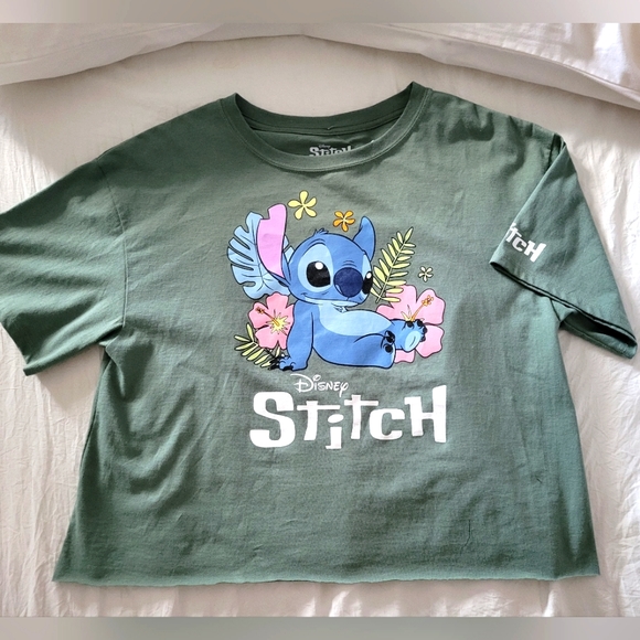 Disney Tops - NWOT Stitch XL top green Disney